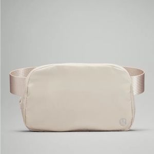 Original lululemon Everywhere Belt Bag in White Opal